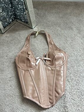 Halter top